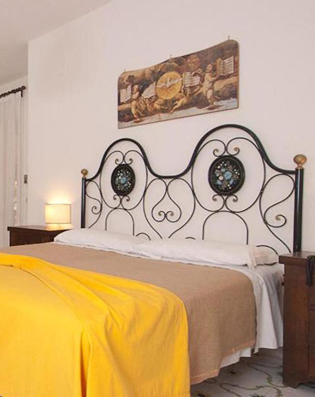 hotelbelsoleischia en rooms 010